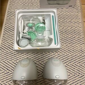 Elvie Wearable Breast Pump Set